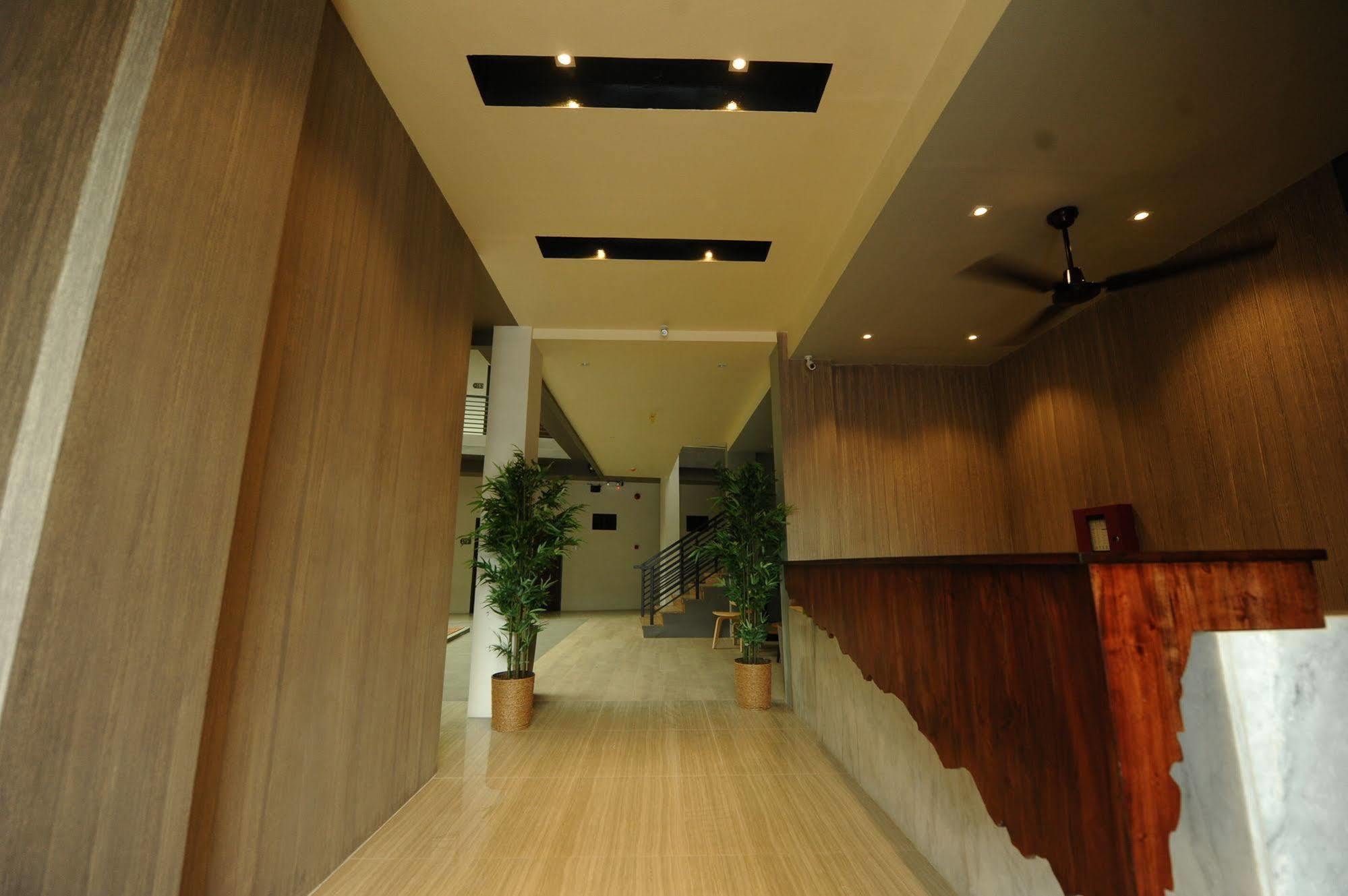 Urban Living Zen Hotel Davao City Exteriör bild